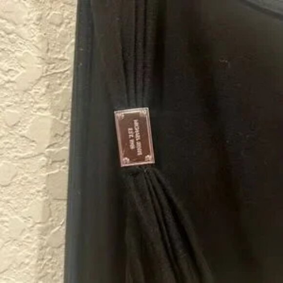 Michael - Michael Kors tank -metal details on shoulders Sleeveless black. Size M - Picture 4 of 4